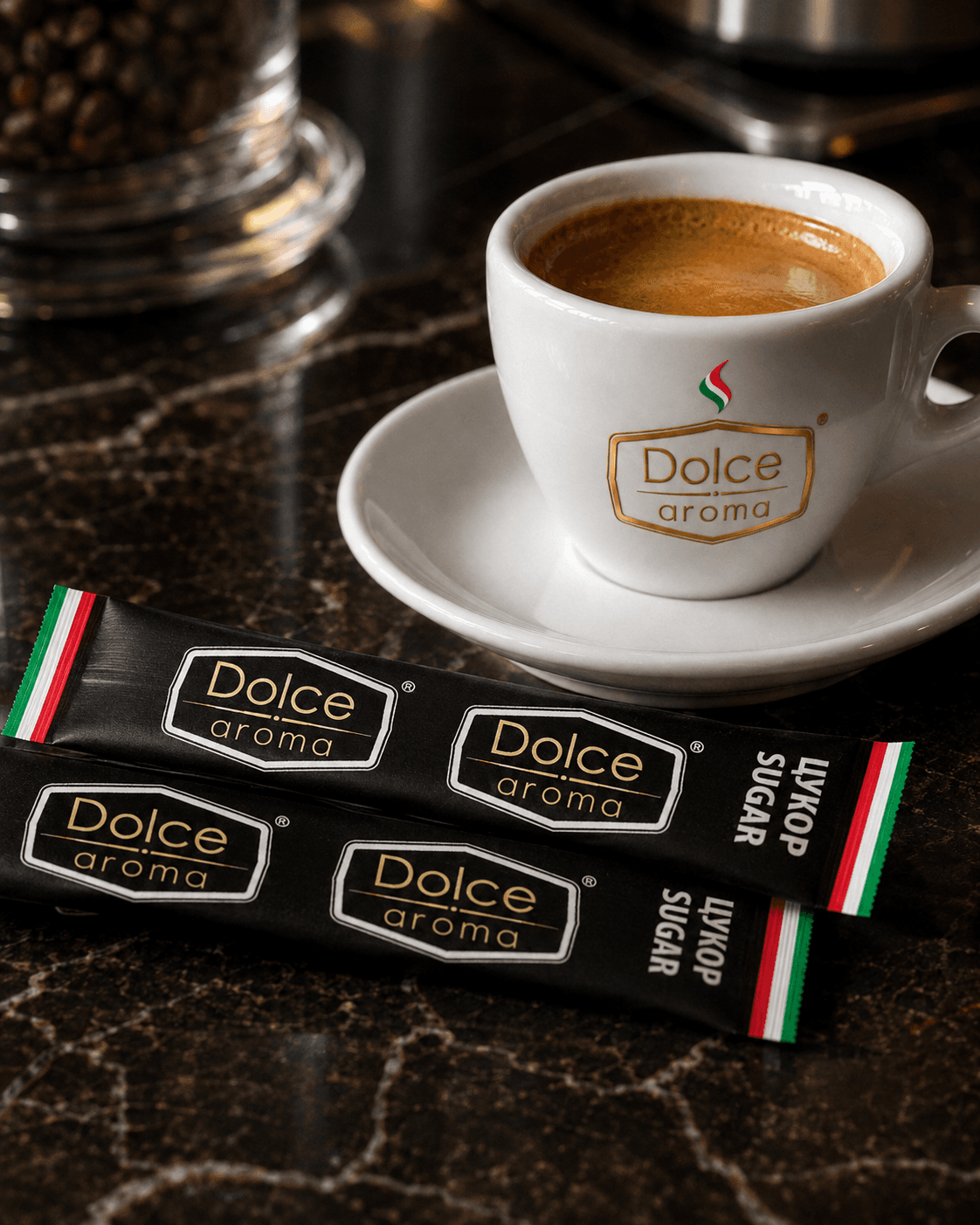 Dolce Aroma branded coffee cups